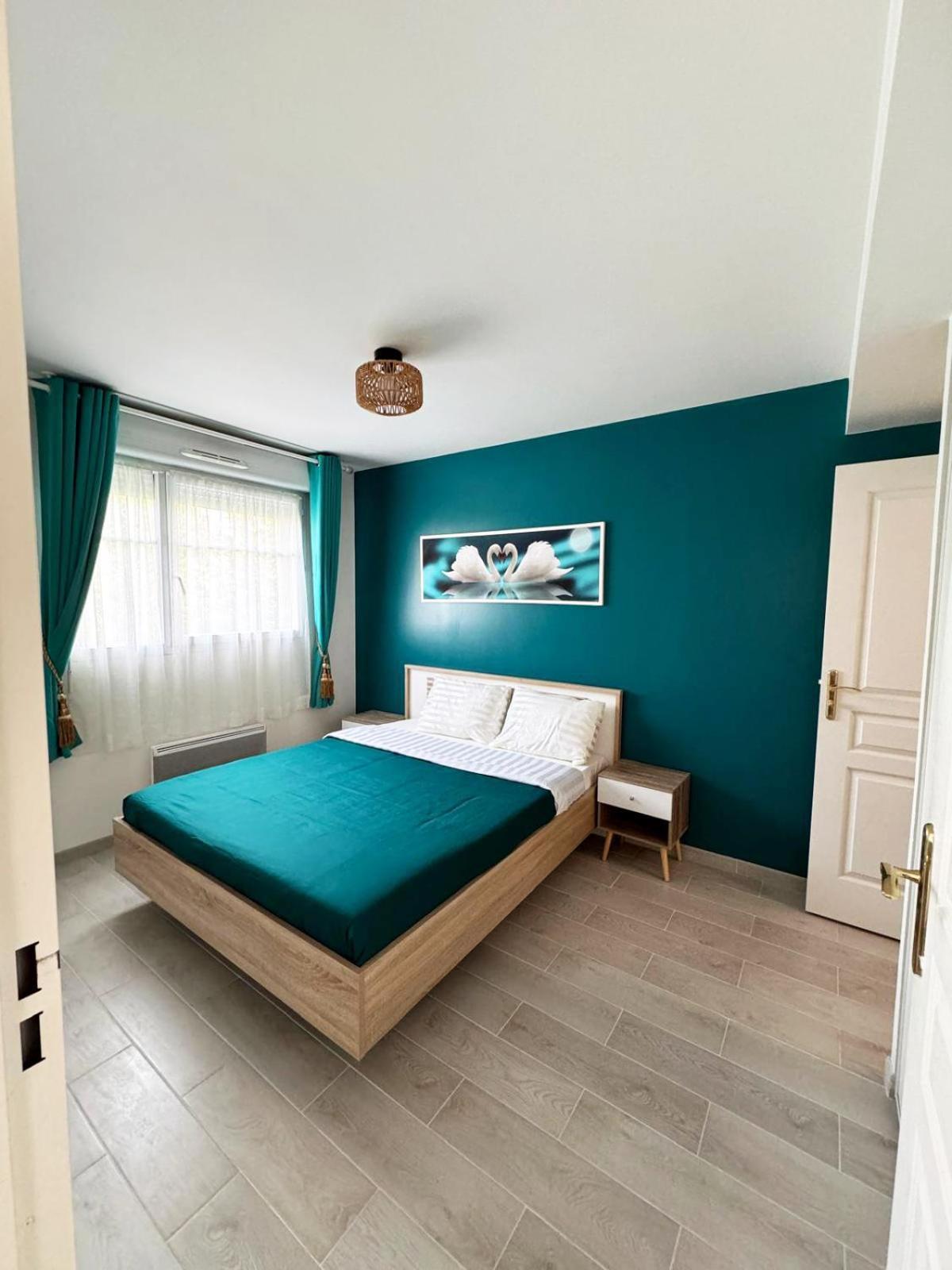 Appartement Magnolia 40M2, Parking Et Wifi Gratuit Montevrain Luaran gambar